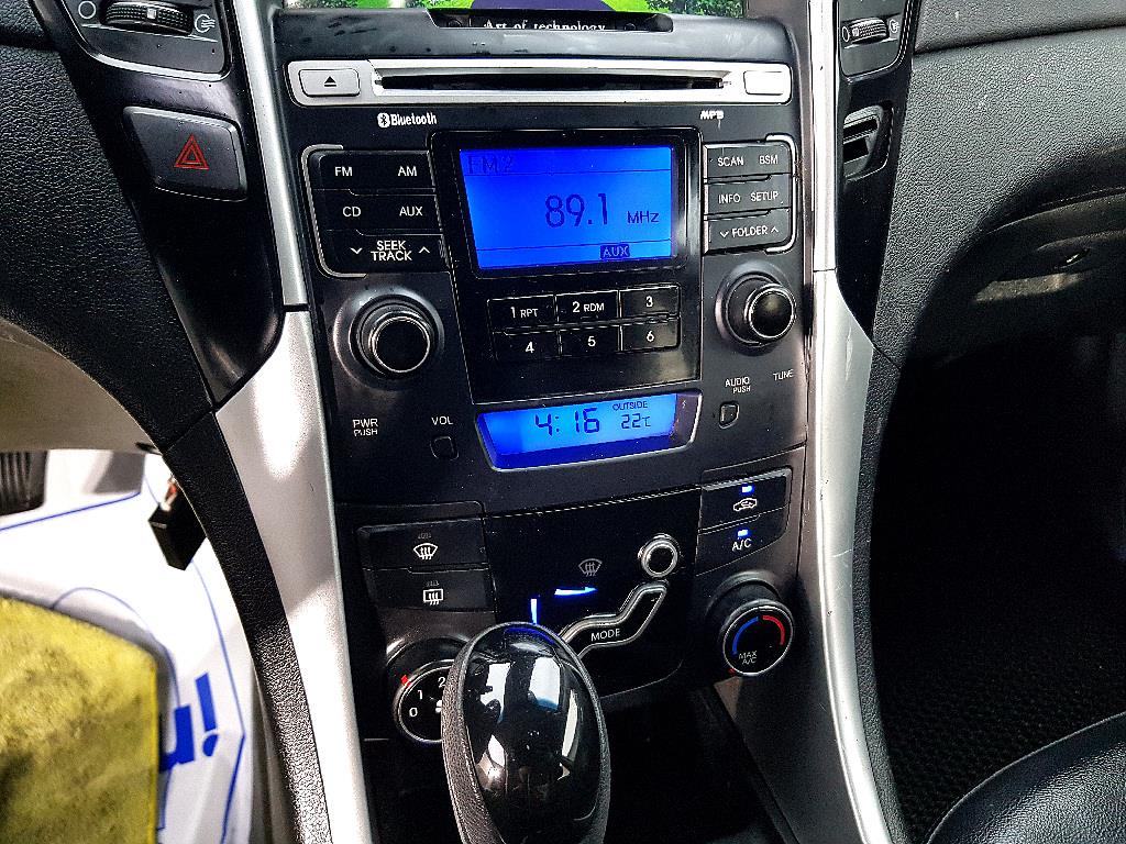 HYUNDAI Sonata 2012 Blanco - Importación desde Corea - HF Imports Iquique - Foto 17