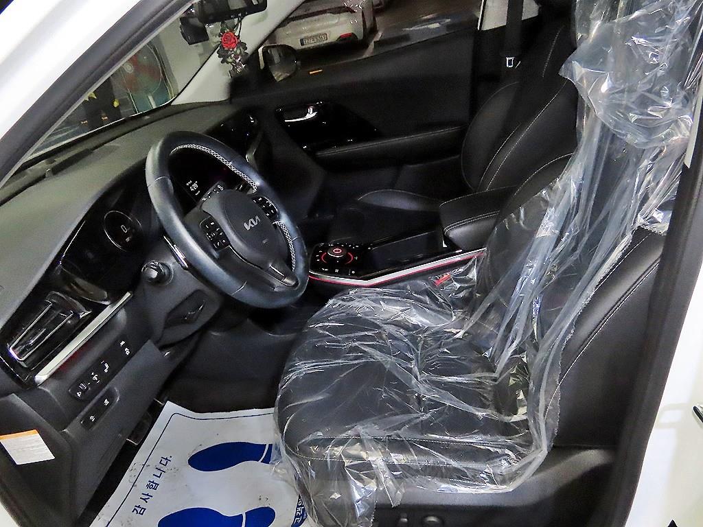 KIA Niro - Vista 8
