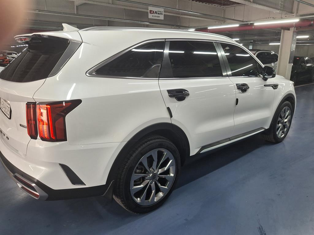 KIA Sorento - Vista 8