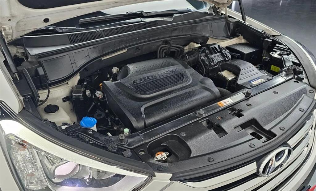 HYUNDAI Santa Fe - Vista 8