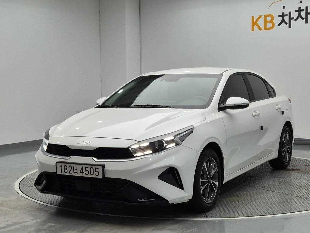 KIA K3 2022 Blanco - Importación desde Corea - HF Imports Iquique - Foto 1