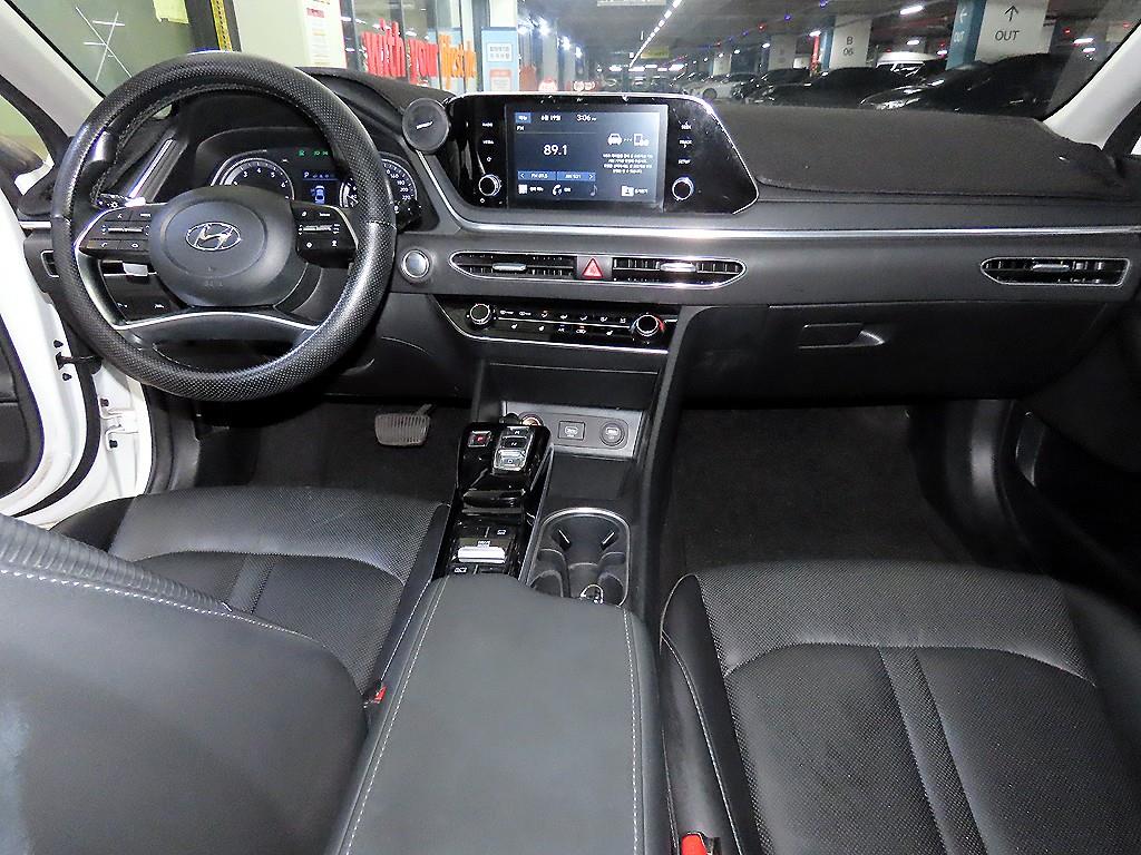 HYUNDAI Sonata - Vista 12