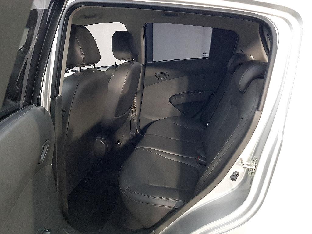 Chevrolet Spark - Vista 11