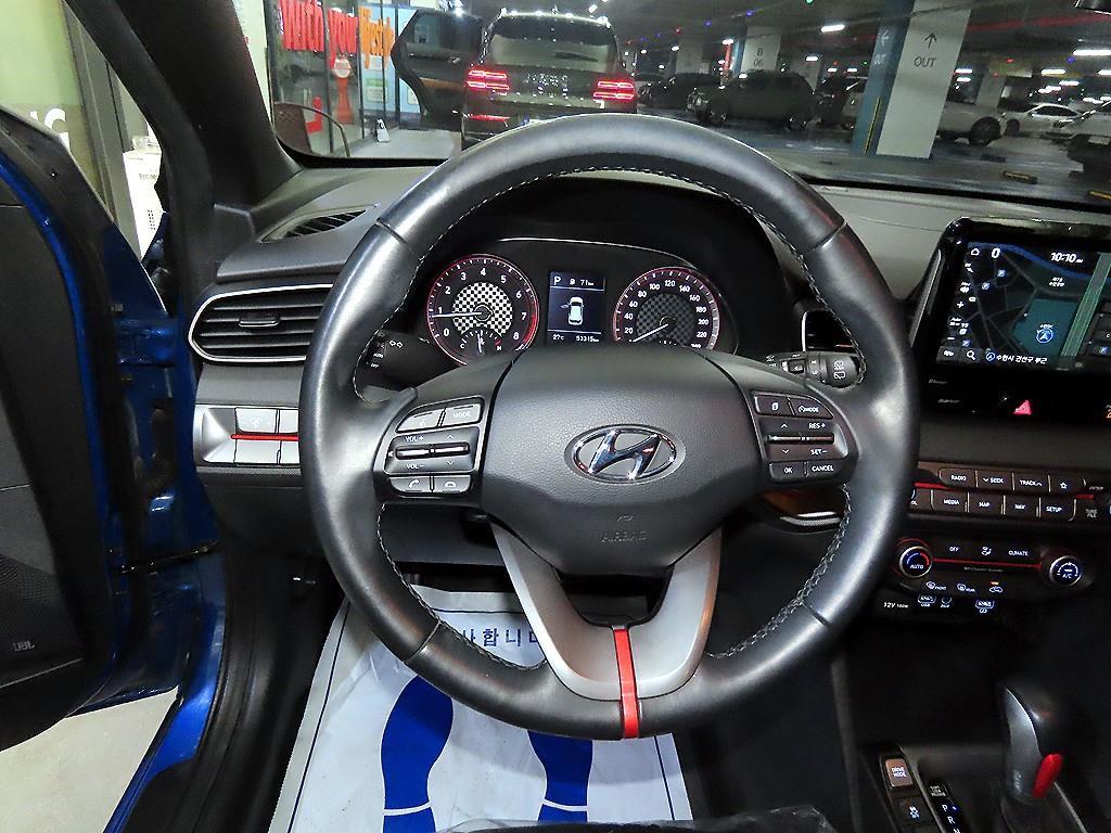 HYUNDAI Veloster - Vista 10