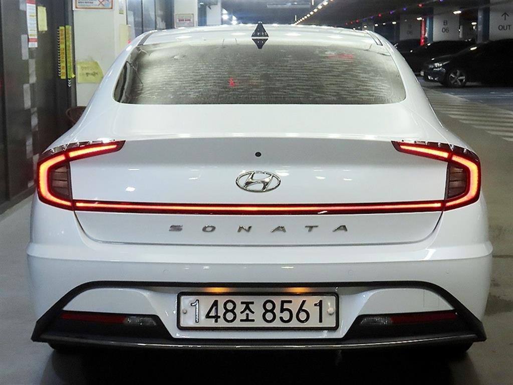 HYUNDAI Sonata - Vista 7