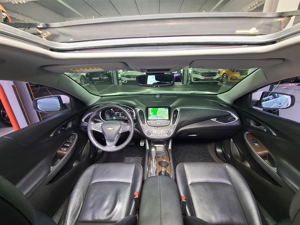 Chevrolet Malibu - Vista 6