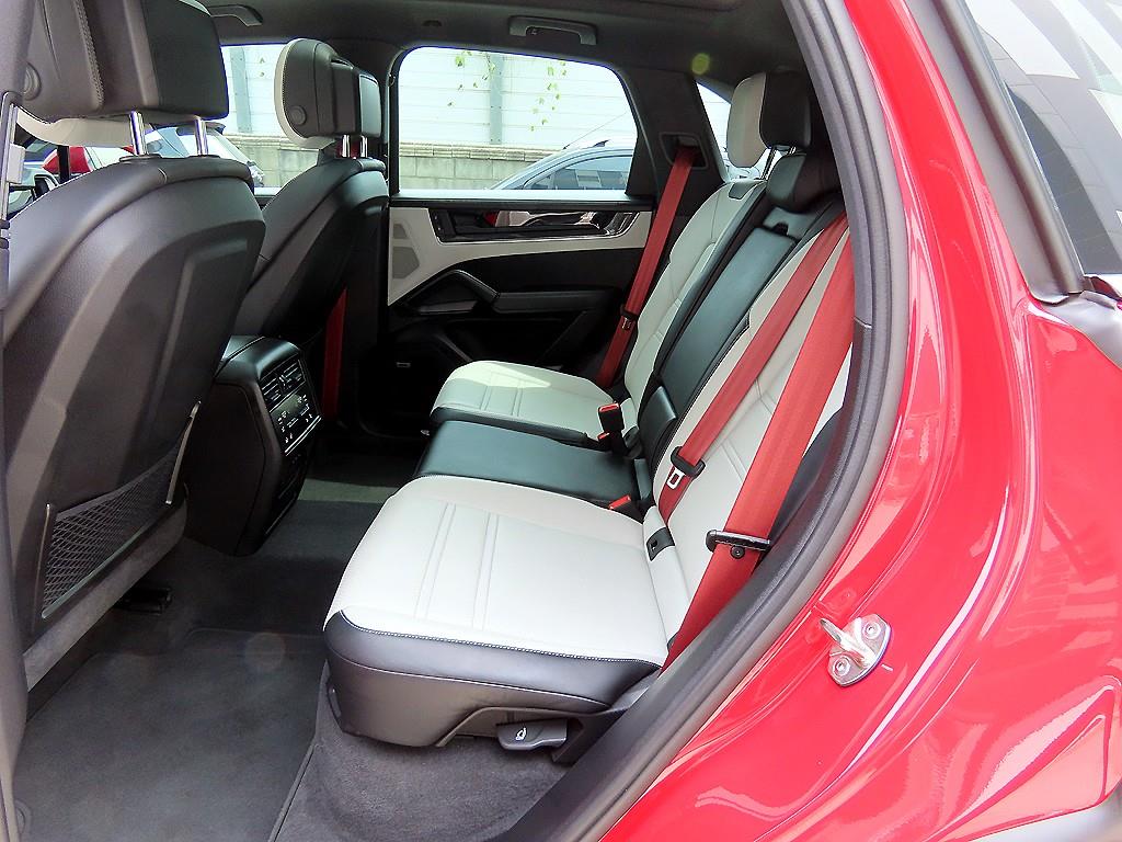 Porsche Cayenne - Vista 8