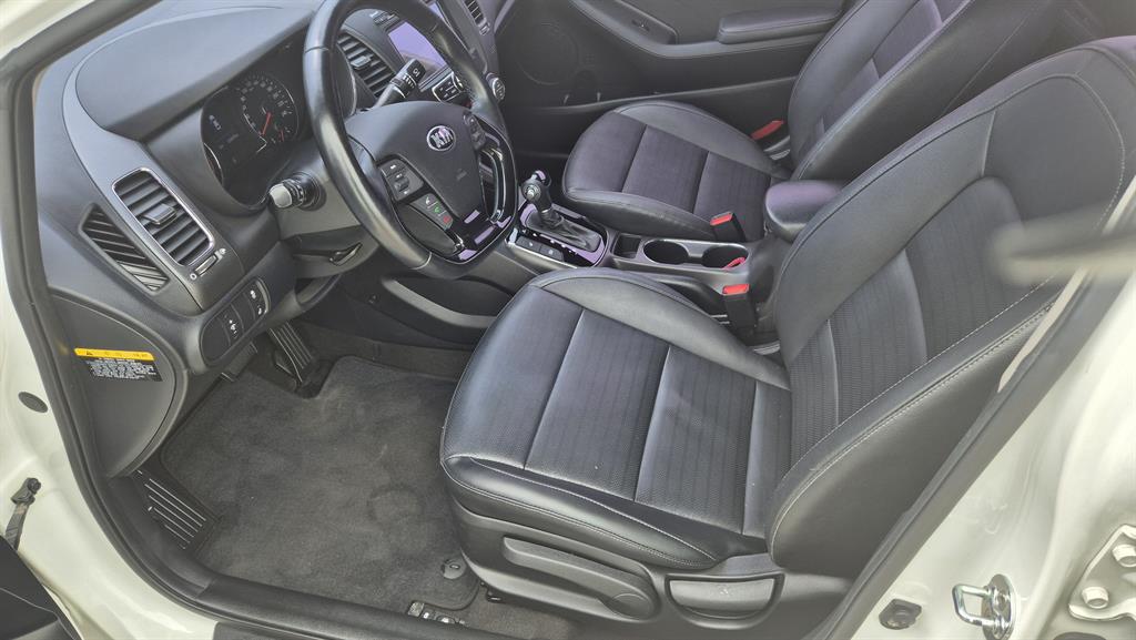 KIA K3 2016 Blanco - Importación desde Corea - HF Imports Iquique - Foto 14