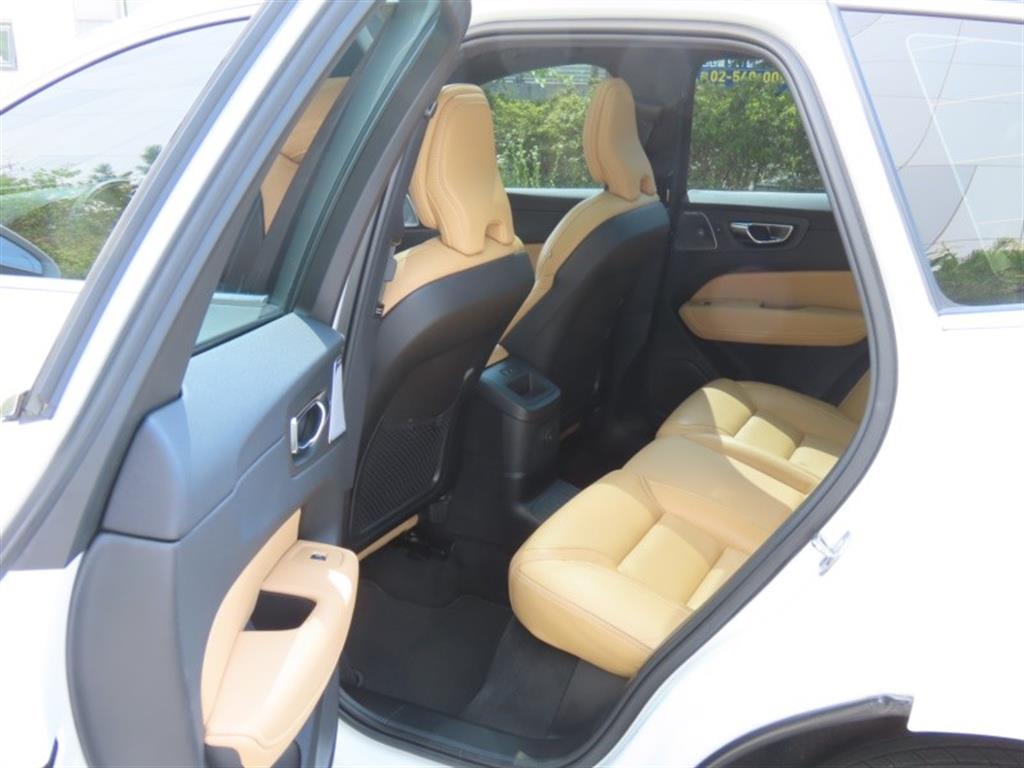 Volvo XC60 2021 - Importación desde Corea - HF Imports Iquique - Foto 16