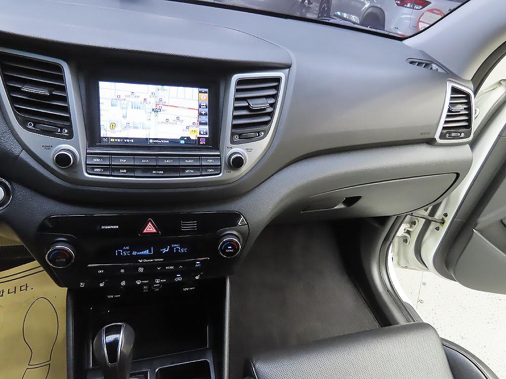 HYUNDAI Tucson 2015 Blanco - Importación desde Corea - HF Imports Iquique - Foto 13
