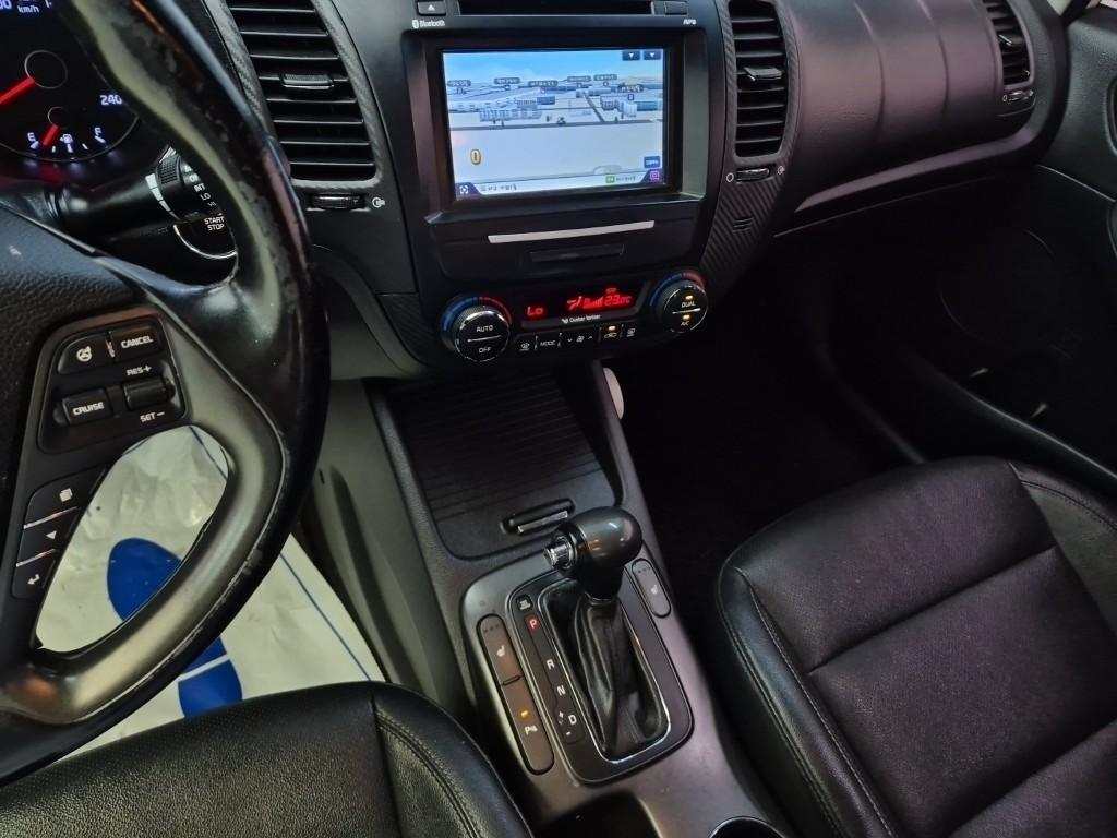 KIA K3 - Vista 12