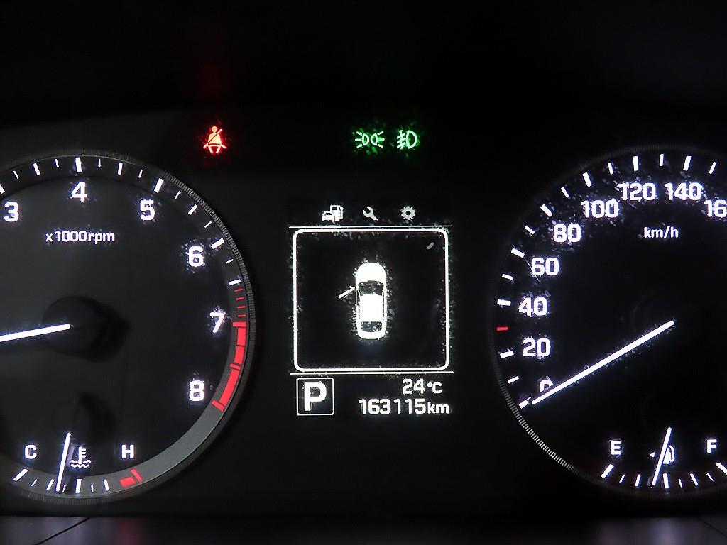 HYUNDAI Sonata - Vista 11