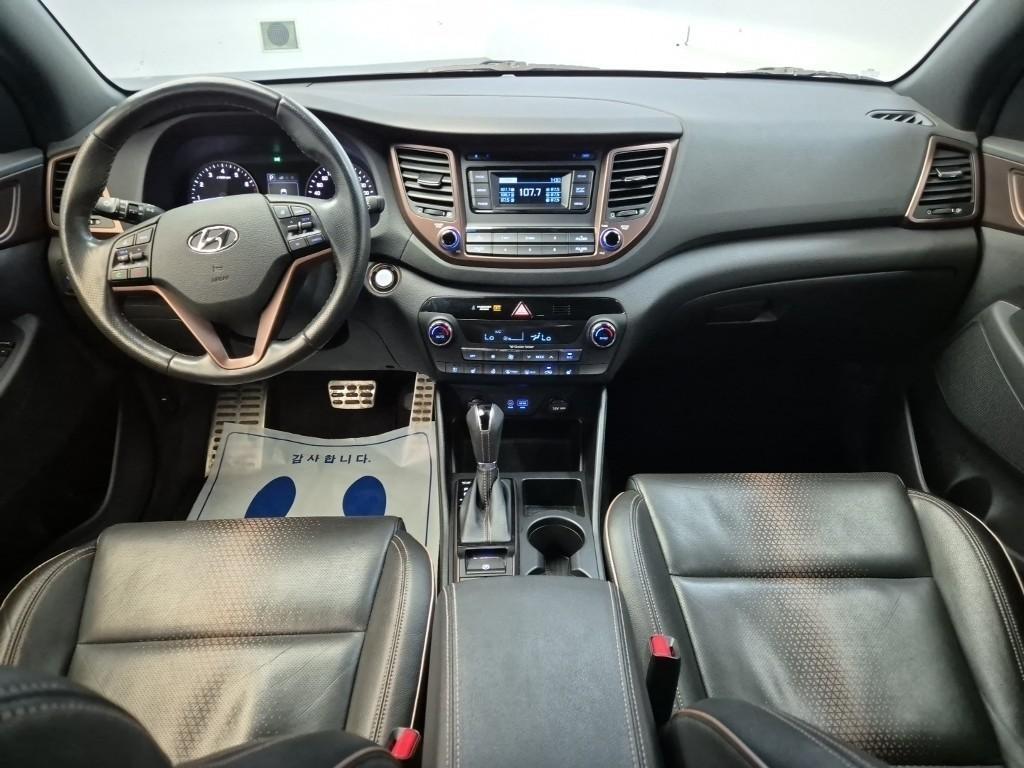 HYUNDAI Tucson - Vista 9