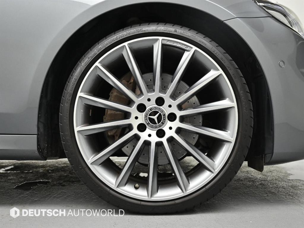 Mercedes Benz E class - Vista 7