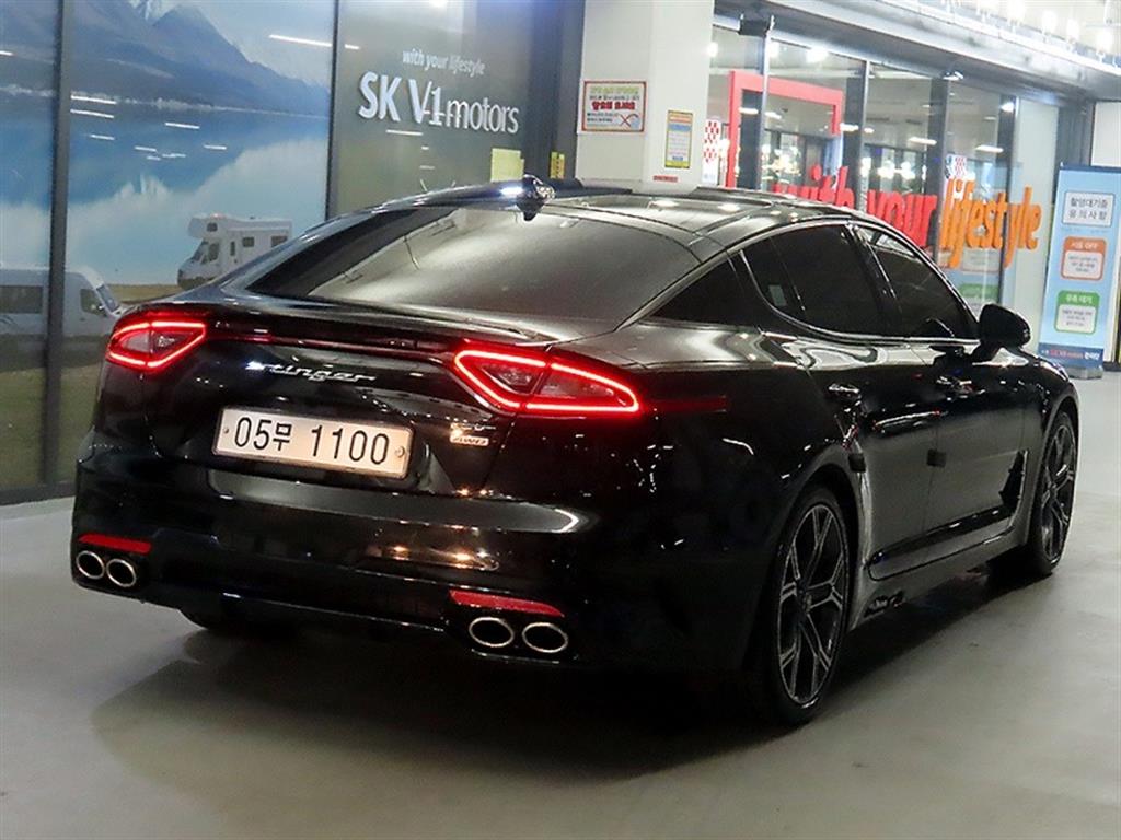 KIA Stinger - Vista 4
