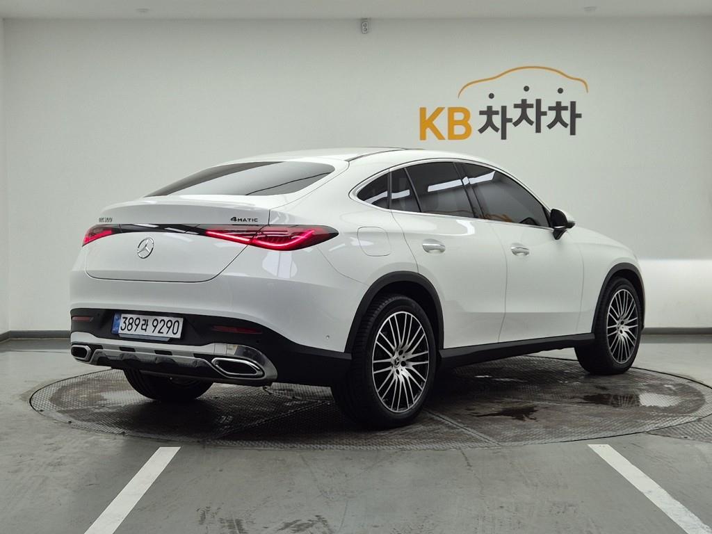 Mercedes Benz GLC Class - Vista 6