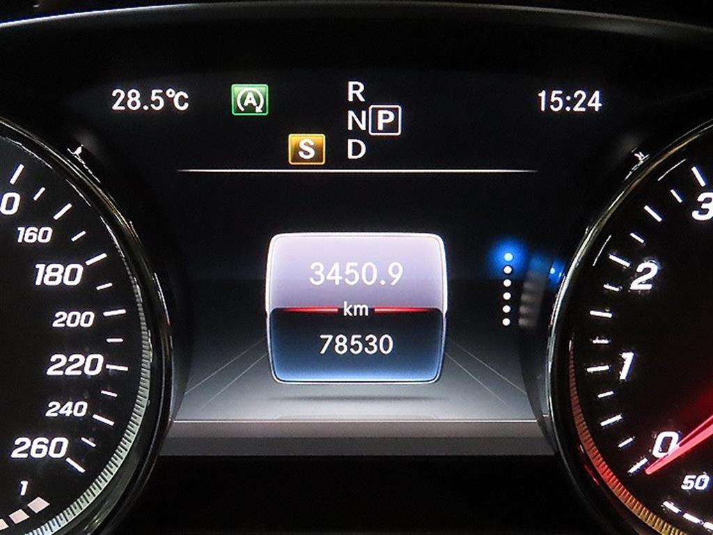 Mercedes Benz E class - Vista 11