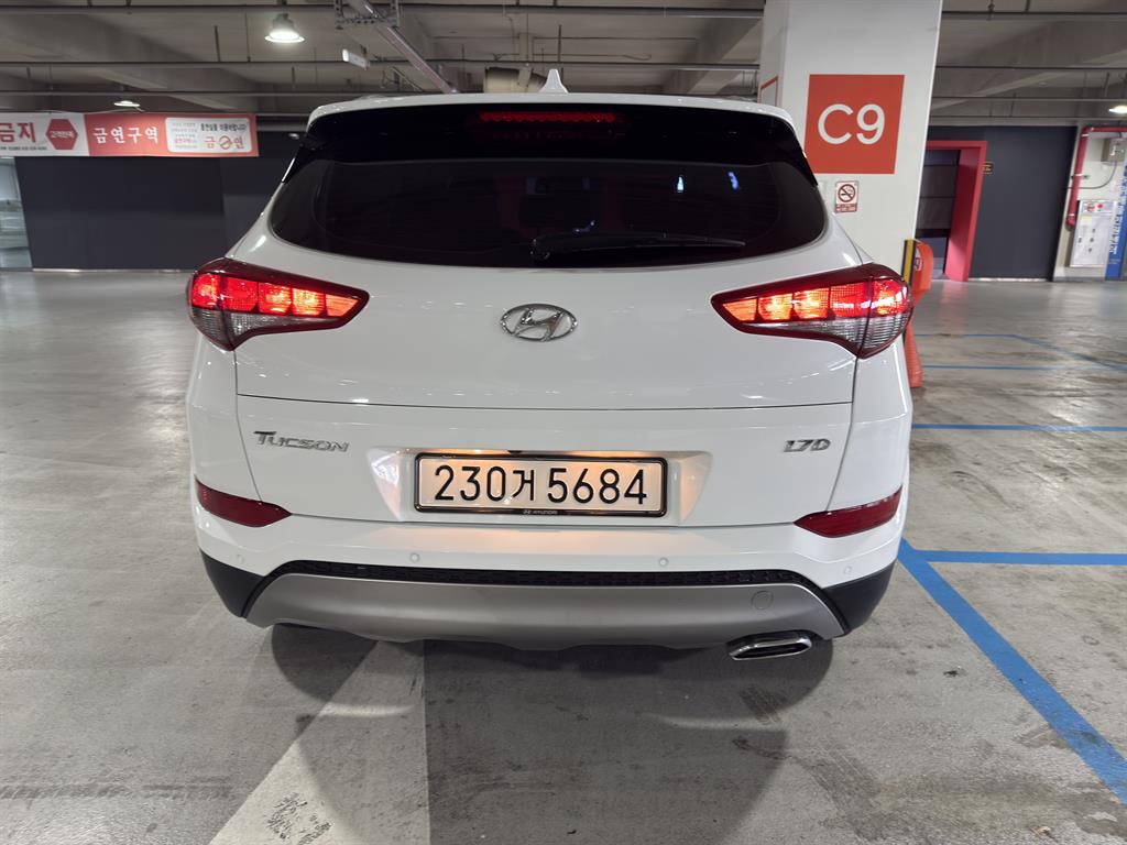 HYUNDAI Tucson - Vista 7