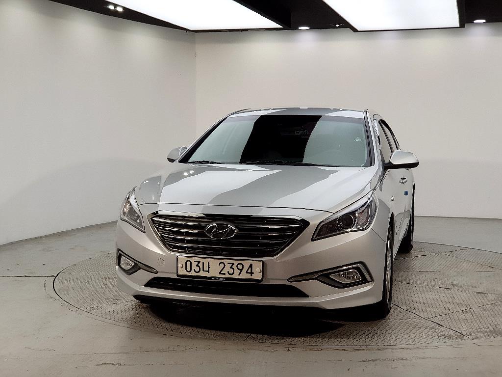 HYUNDAI Sonata - Vista 2