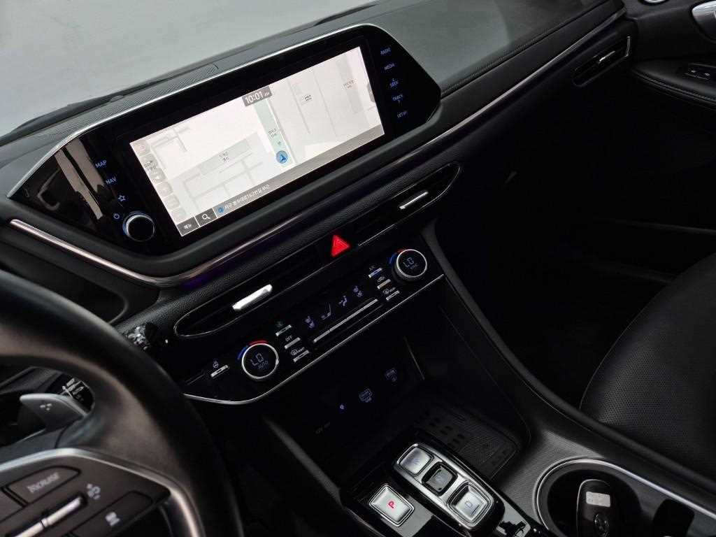HYUNDAI Sonata - Vista 10