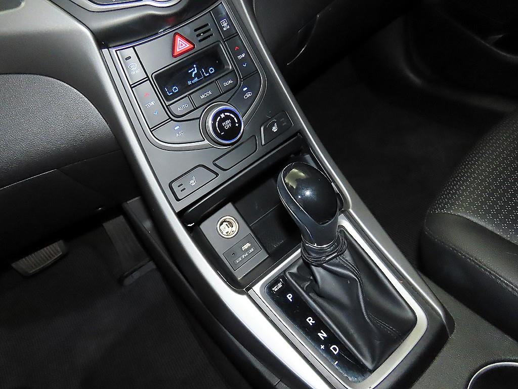 HYUNDAI Avante 2014 Blanco - Importación desde Corea - HF Imports Iquique - Foto 14