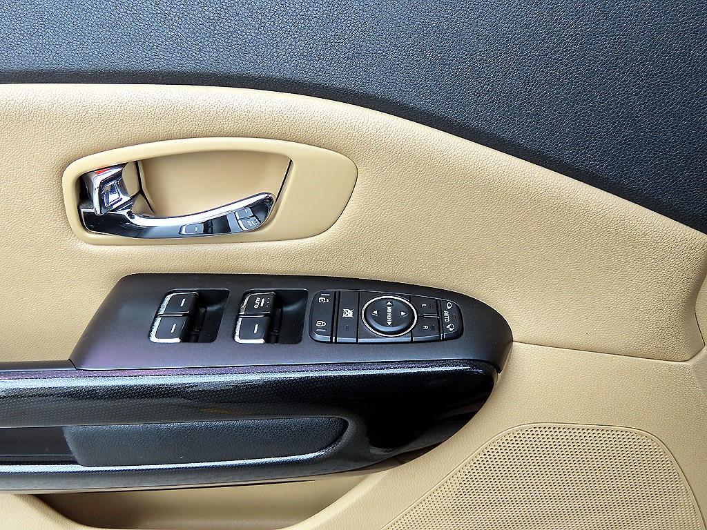 KIA Carnival 2017 - Importación desde Corea - HF Imports Iquique - Foto 13