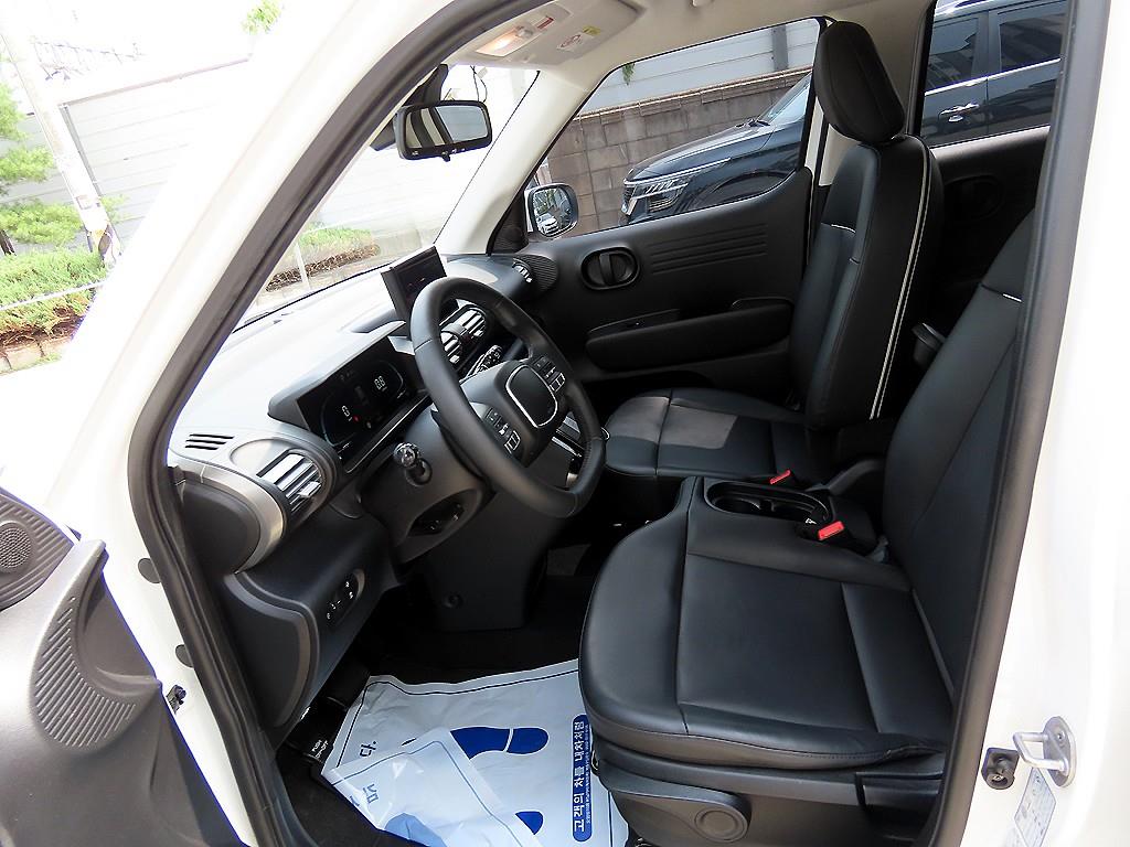 HYUNDAI Casper - Vista 7