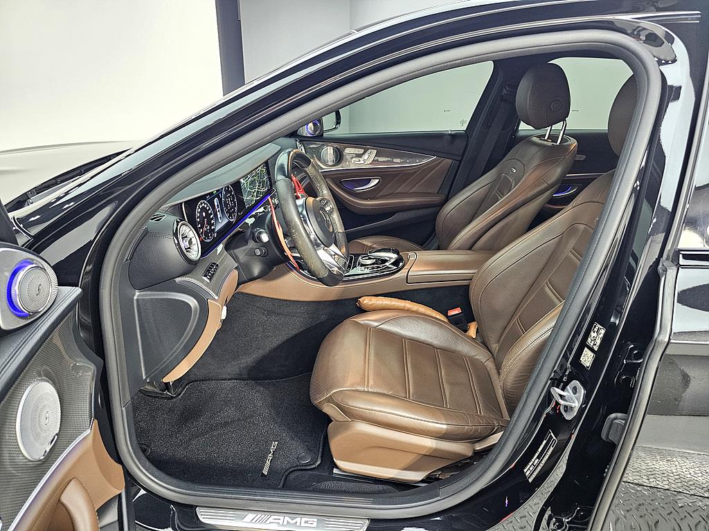 Mercedes Benz E class - Vista 9