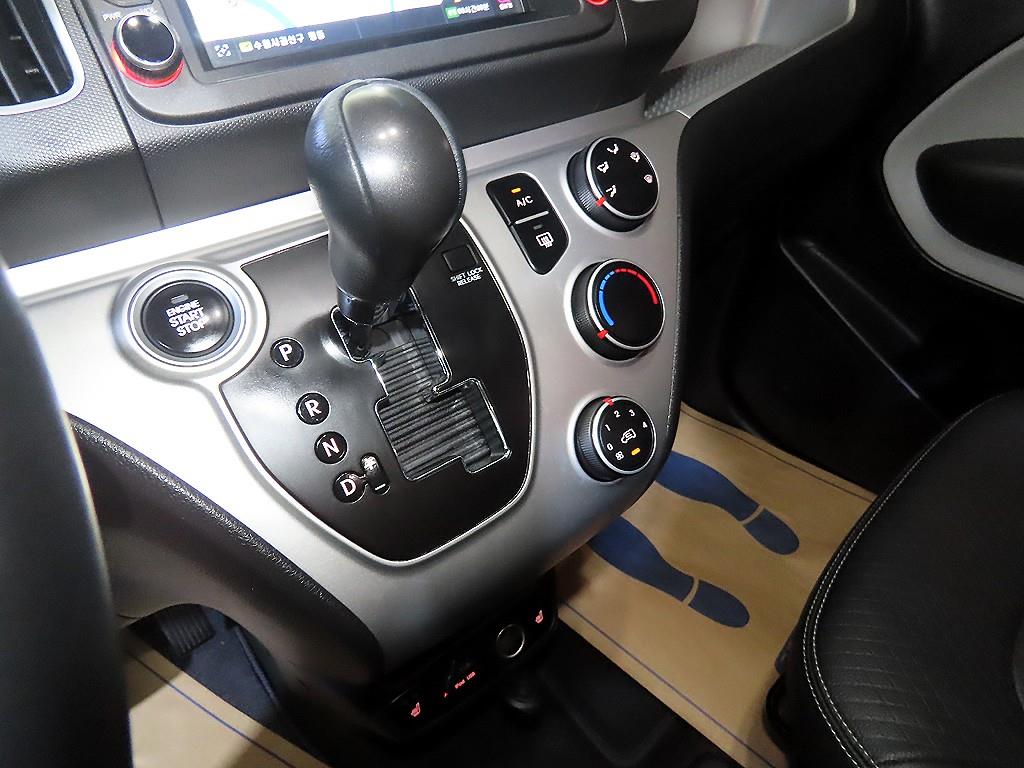 KIA Ray 2016 Negro - Importación desde Corea - HF Imports Iquique - Foto 14