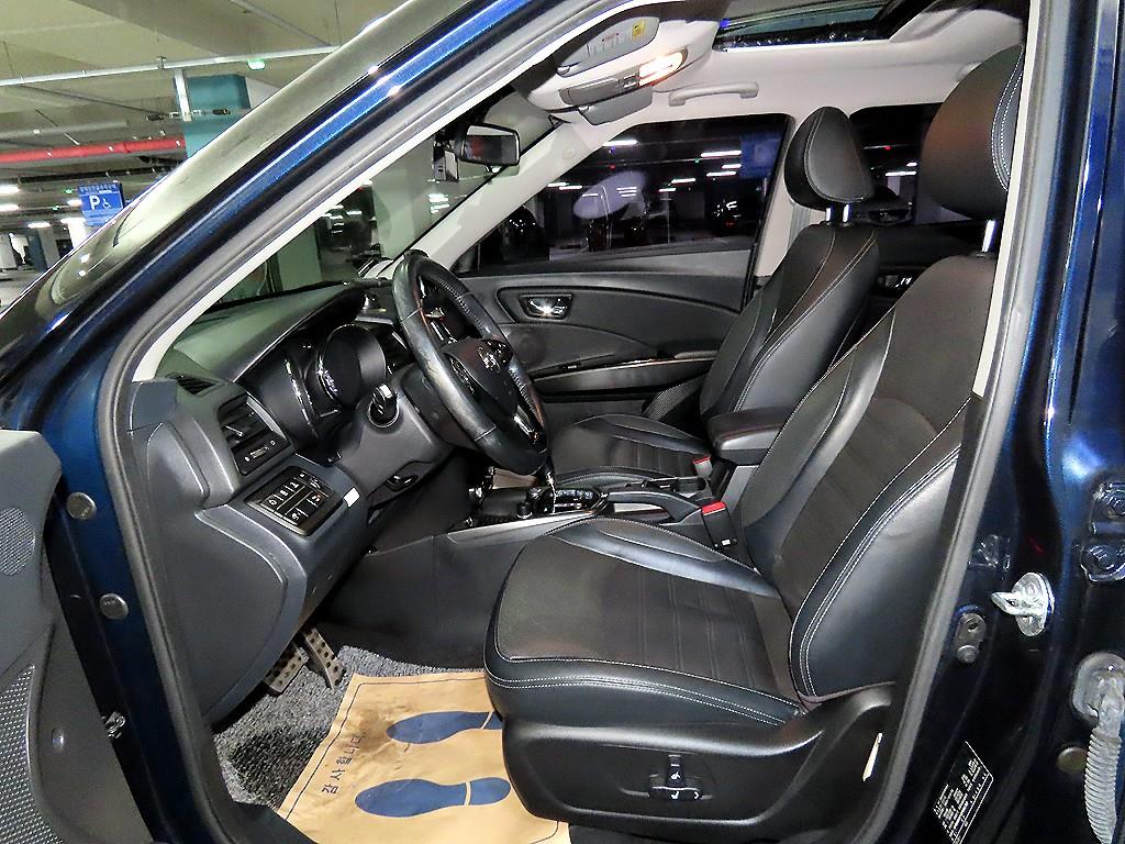 Ssangyong Tivoli - Vista 8