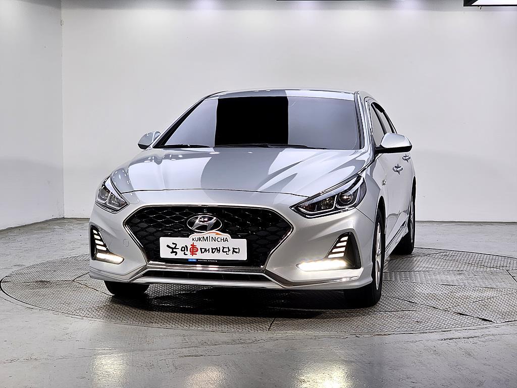 HYUNDAI Sonata - Vista 2