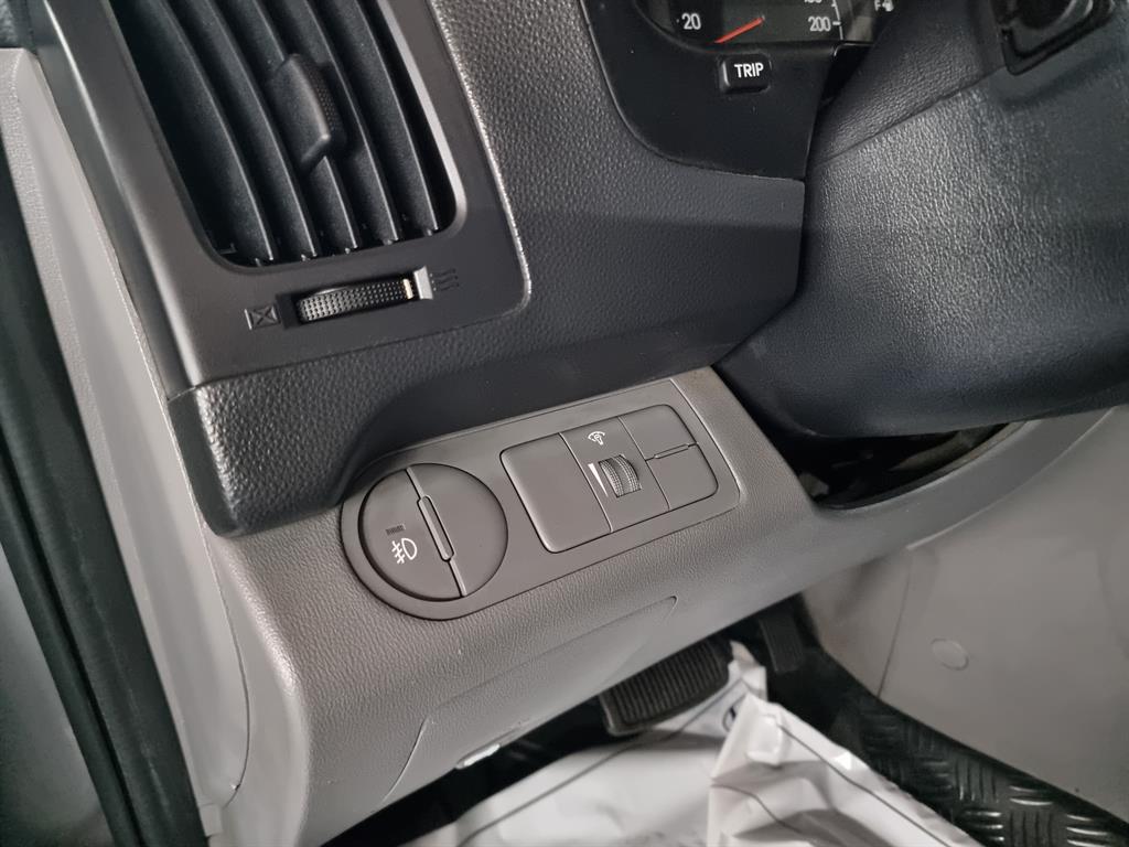 HYUNDAI Starex - Vista 10