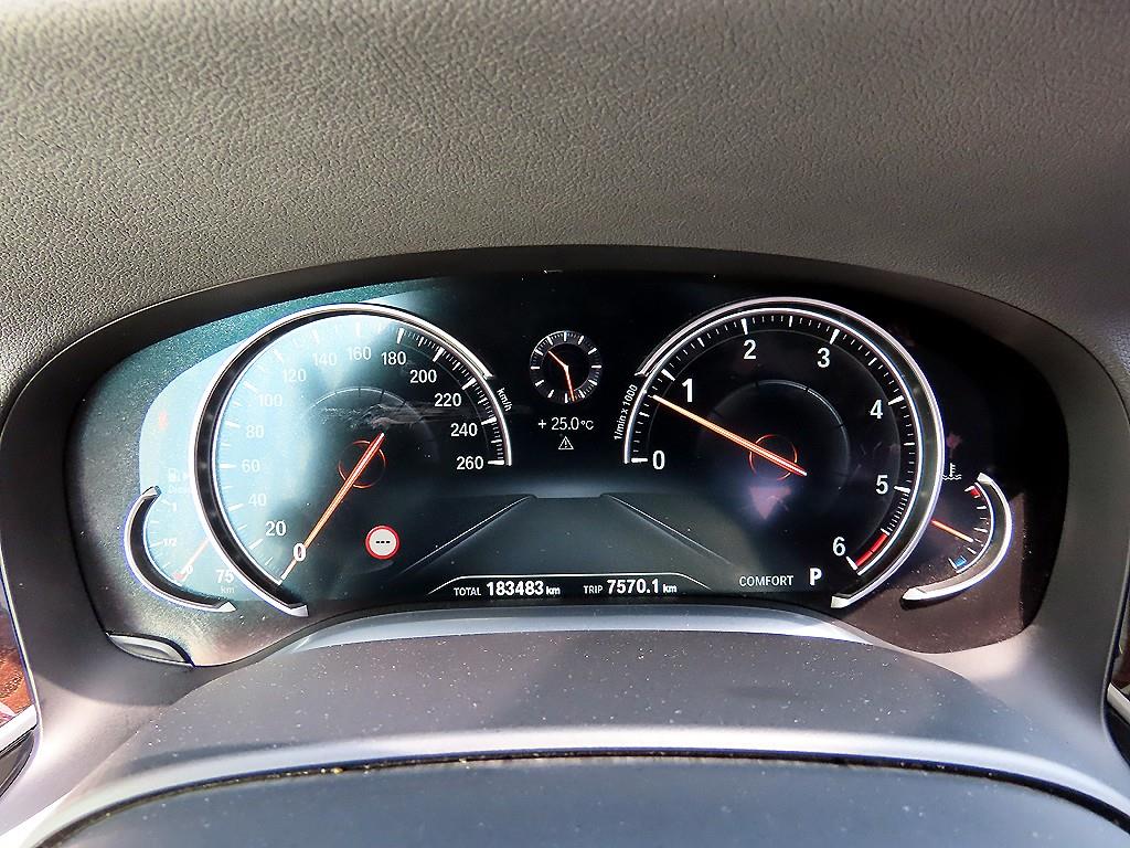 BMW 7 Series - Vista 11