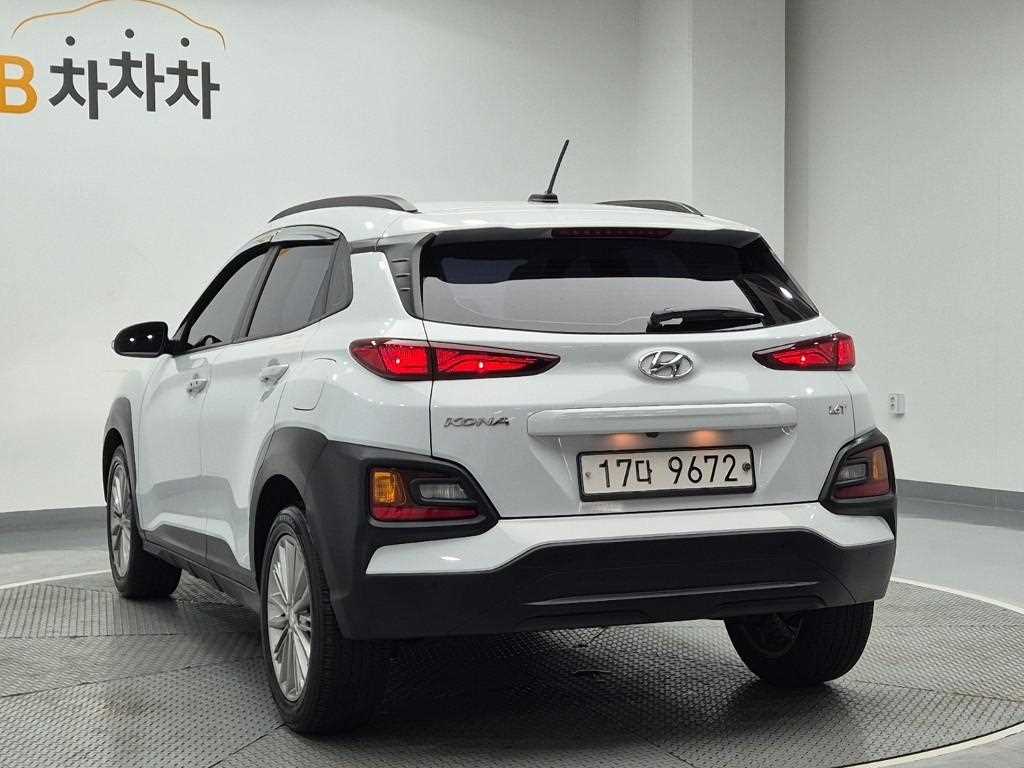 HYUNDAI Kona - Vista 2