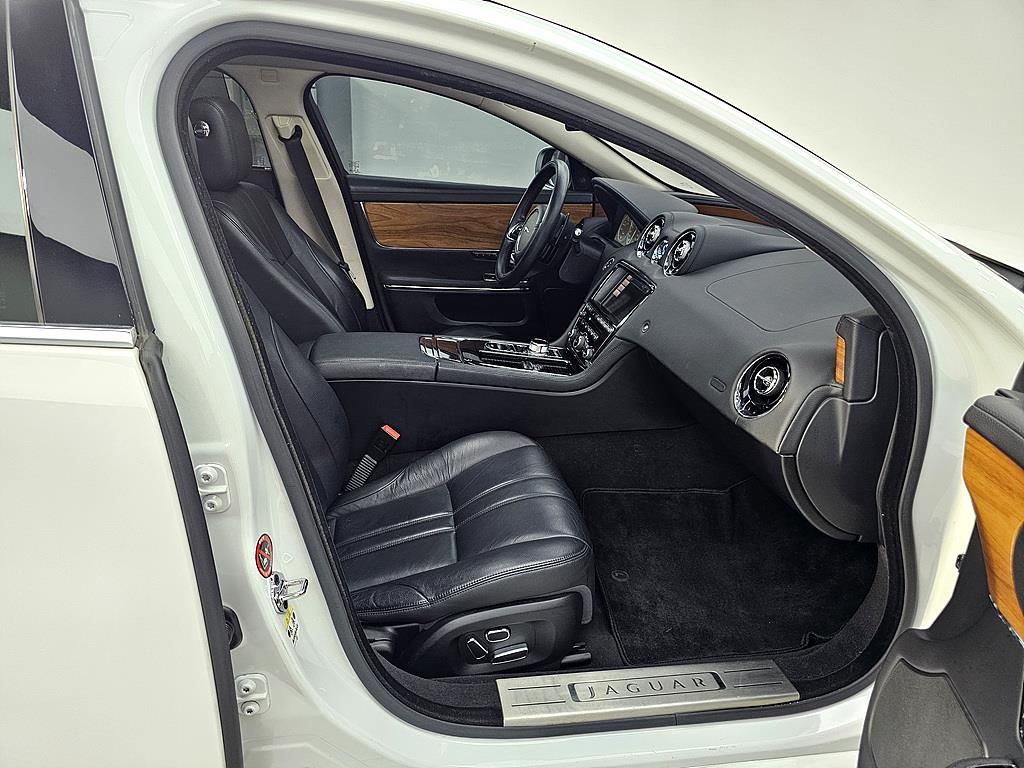 Jaguar XJ 2013 Blanco - Importación desde Corea - HF Imports Iquique - Foto 13