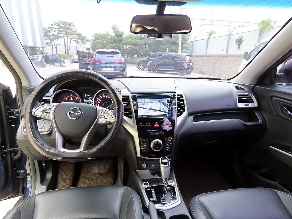 Ssangyong Tivoli - Vista 9