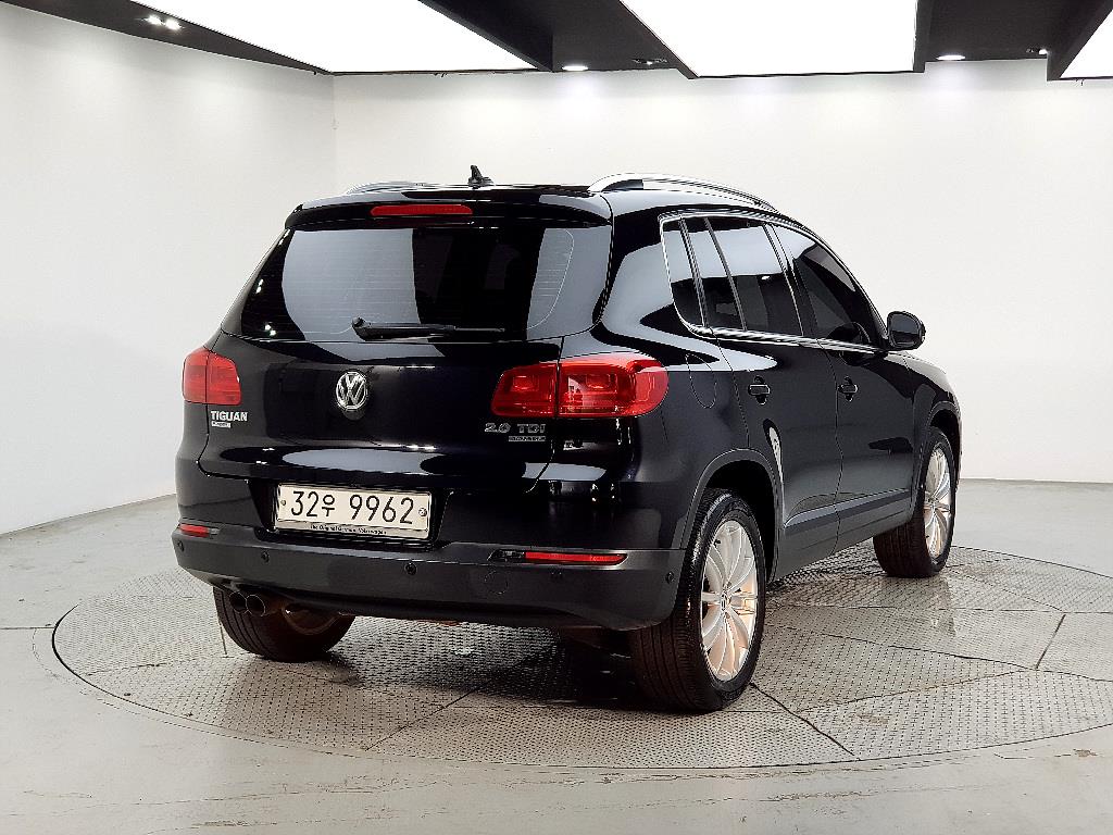 Volkswagen Tiguan - Vista 6