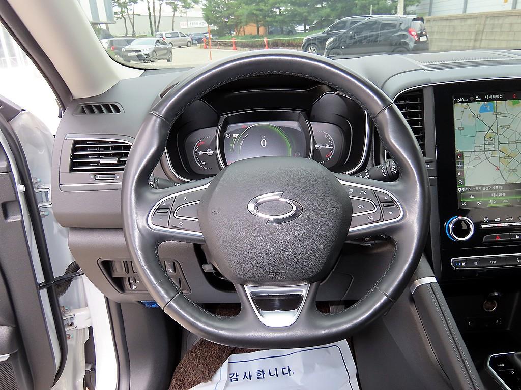 SAMSUNG QM6 - Vista 10