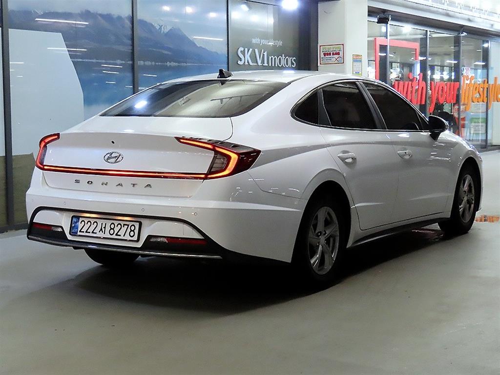 HYUNDAI Sonata - Vista 6
