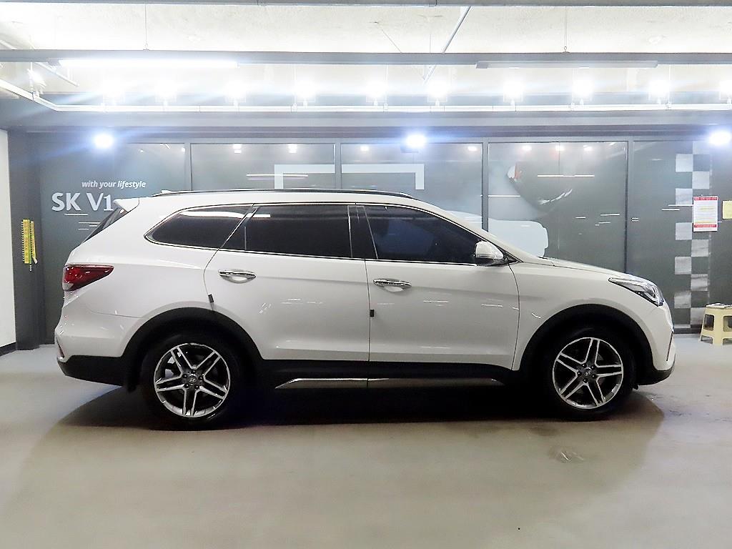 HYUNDAI Maxcruz - Vista 3