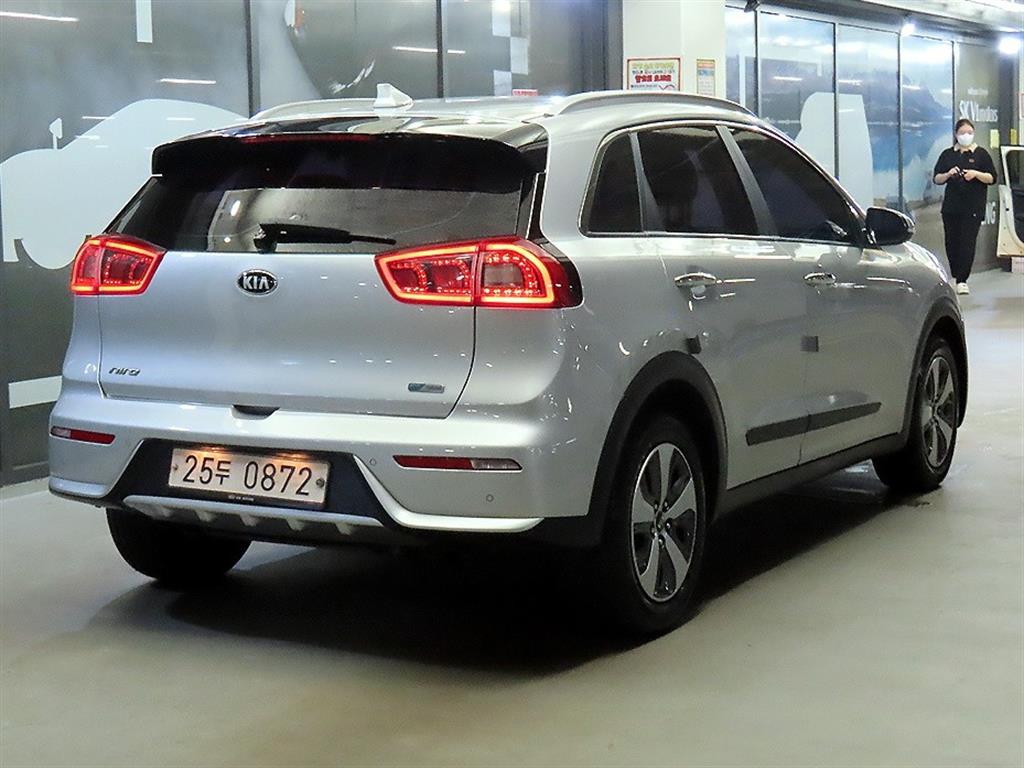 KIA Niro - Vista 6