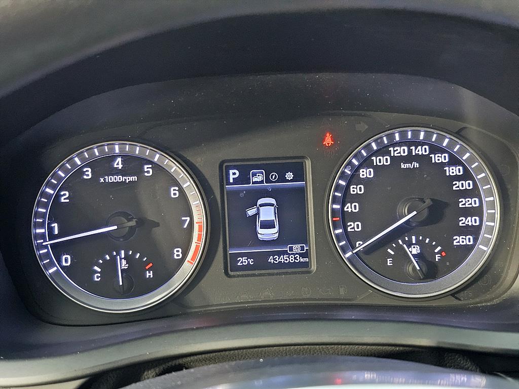 HYUNDAI Sonata - Vista 9