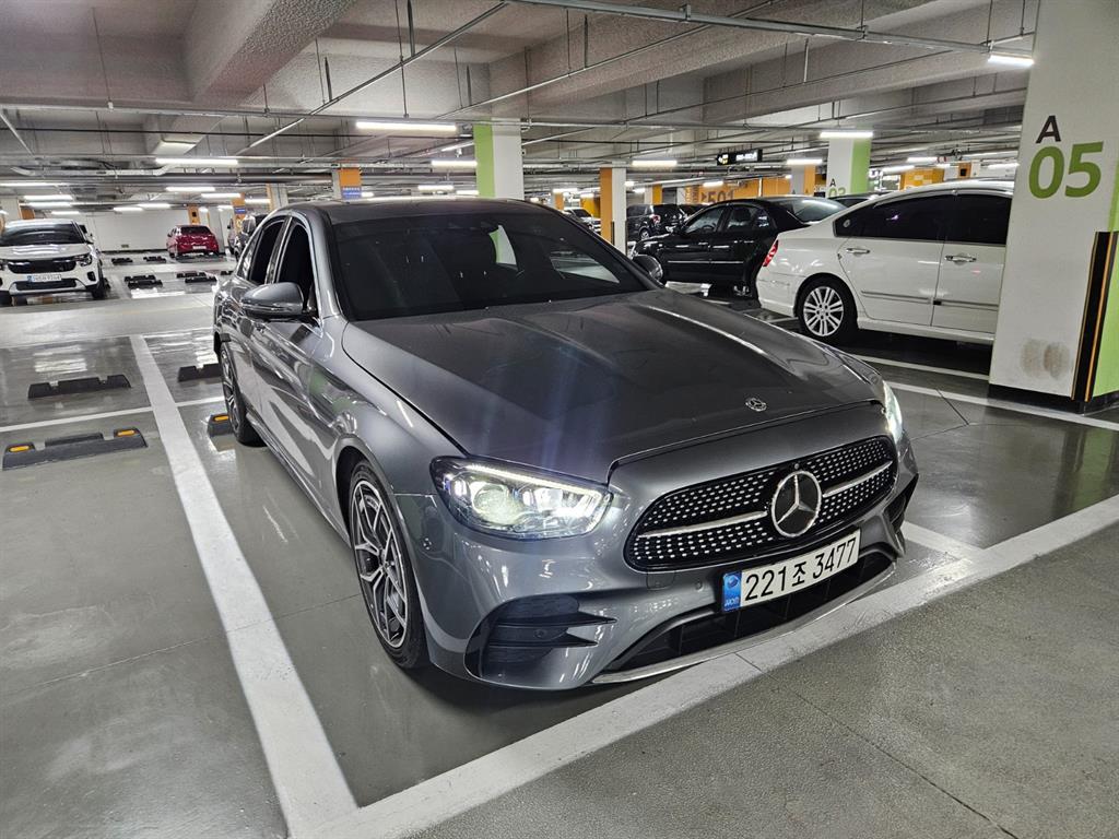 Mercedes Benz E class - Vista 2