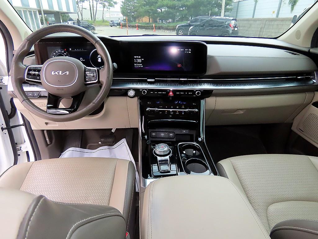 KIA Carnival - Vista 10