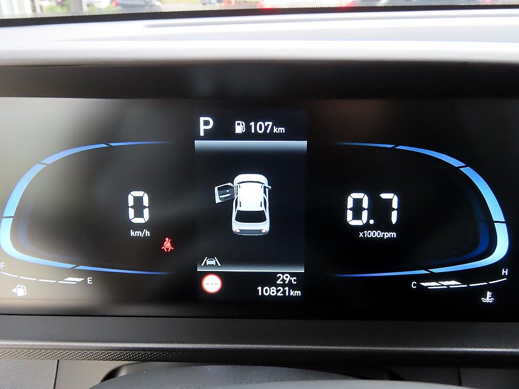 HYUNDAI Casper - Vista 11
