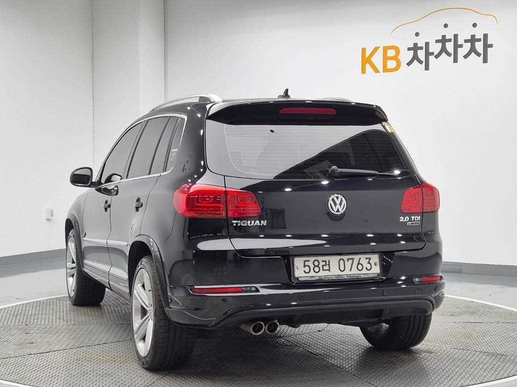 Volkswagen Tiguan - Vista 2