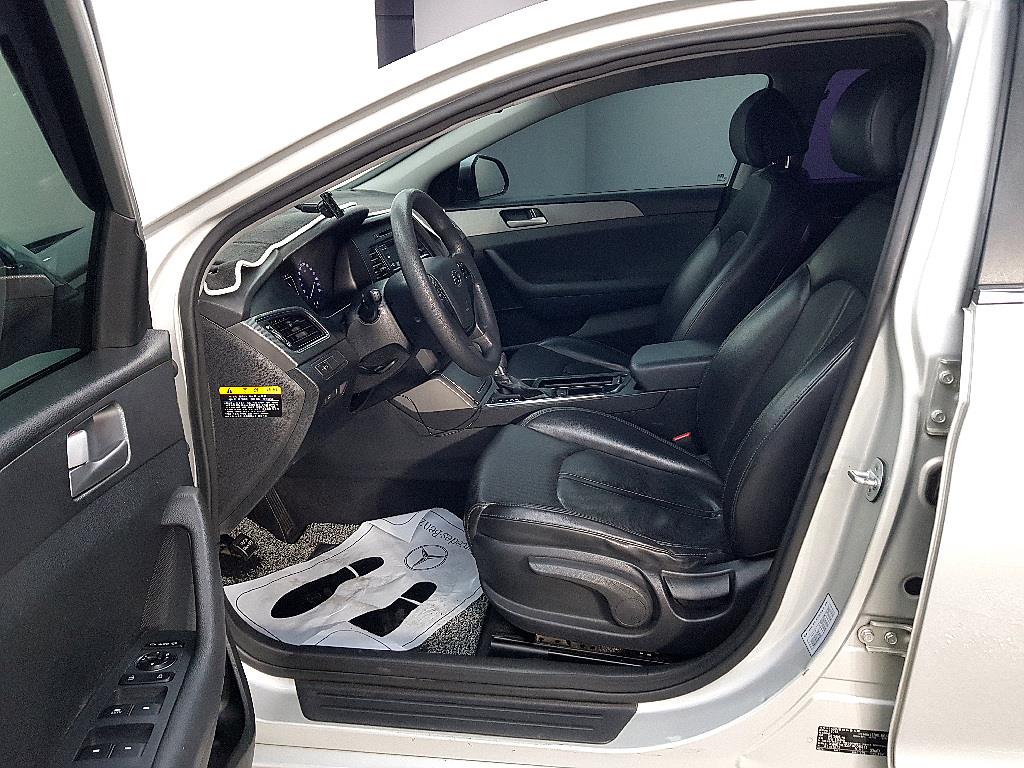 HYUNDAI Sonata - Vista 10