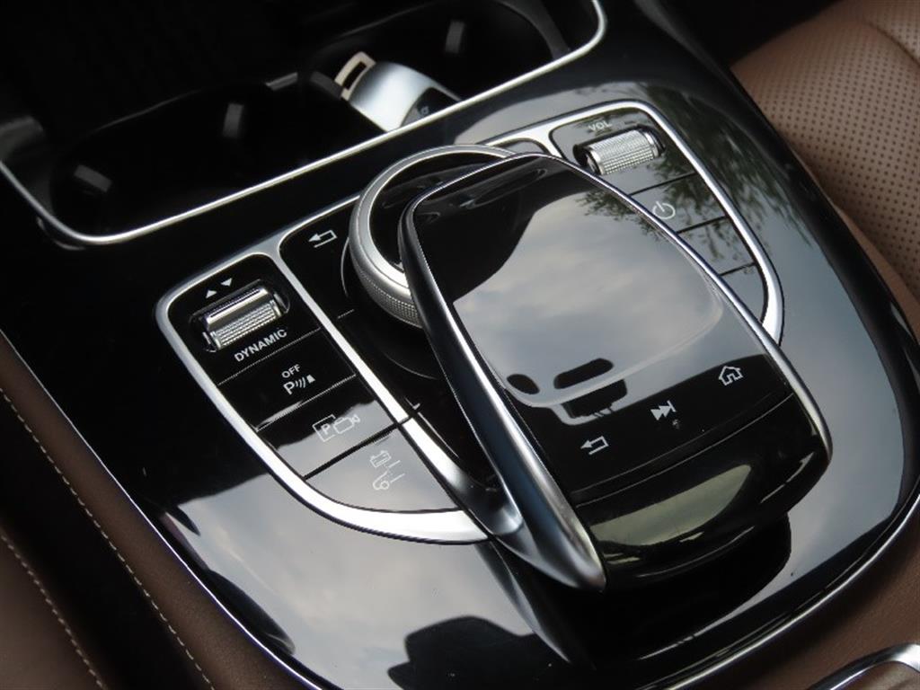 Mercedes Benz E class - Vista 8