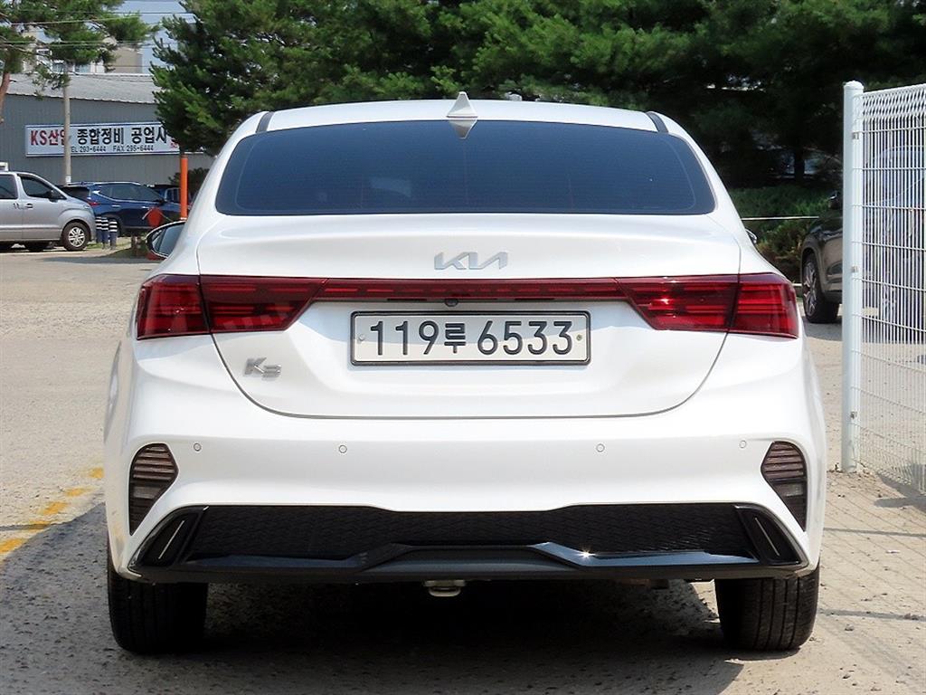 KIA K3 - Vista 6