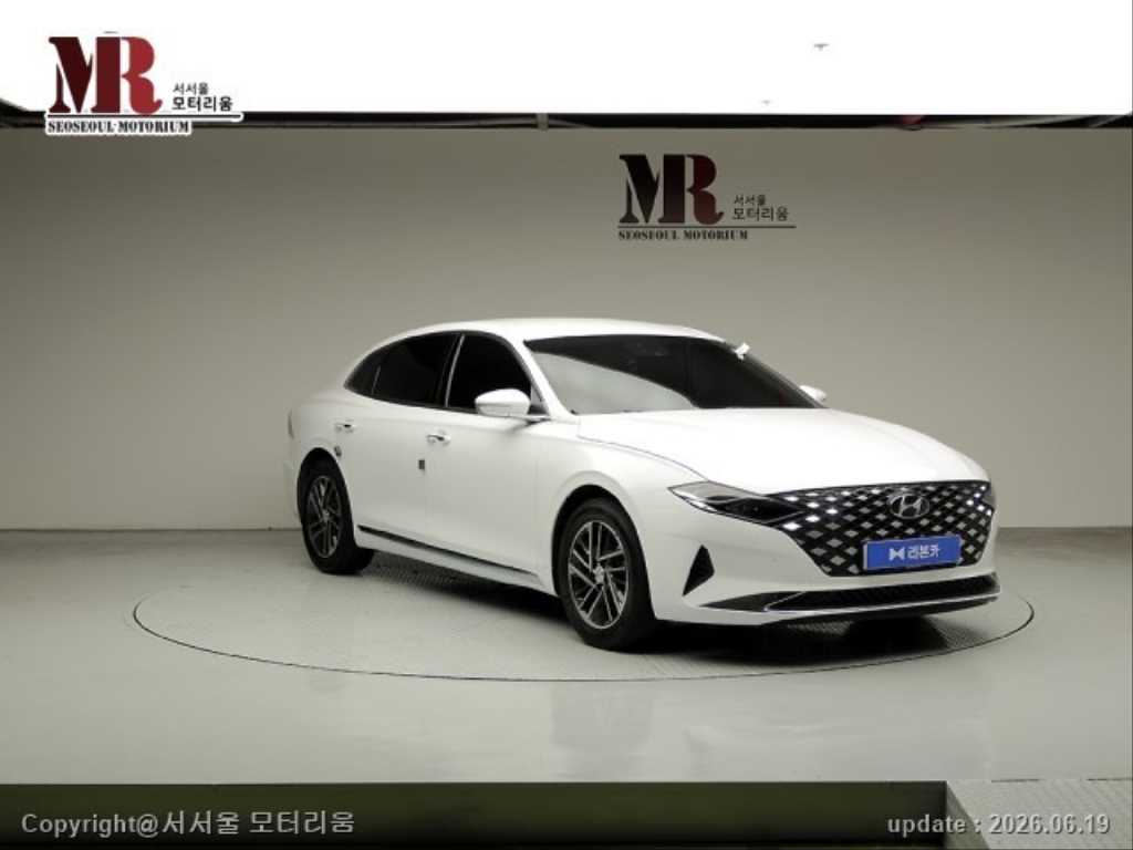 HYUNDAI Grandeur - Vista 2